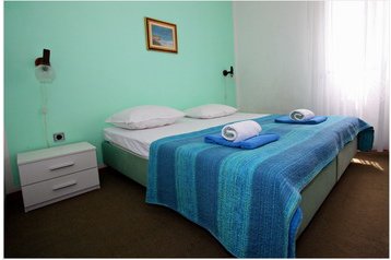 Hrvatska Privát Sutivan, Eksterijer
